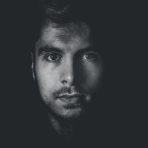user-avatar